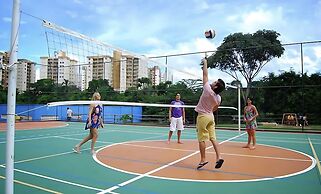Águas Termais Naturais Piscinas Quentes 24h Sauna Free Golden Dolphin 