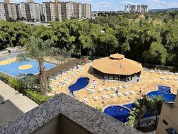 Águas Termais Naturais Piscinas Quentes 24h Sauna Free Golden Dolphin 