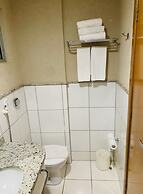 Águas Termais Naturais Piscinas Quentes 24h Sauna Free Golden Dolphin 