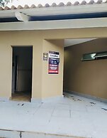 Águas Termais Naturais Piscinas Quentes 24h Sauna Free Golden Dolphin 