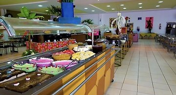 Águas Termais Naturais Piscinas Quentes 24h Sauna Free Golden Dolphin 