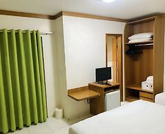 Águas Termais Naturais Piscinas Quentes 24h Sauna Free Golden Dolphin 