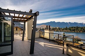 3-BEDROOM PENTHOUSE APARTMENT - THE BEACON 1002