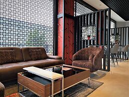 World Class Airport Hotel