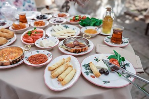 Ali Baris Pansiyon Cunda