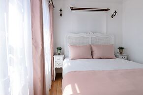 Ali Baris Pansiyon Cunda