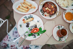 Ali Baris Pansiyon Cunda