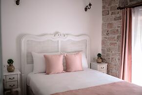 Ali Baris Pansiyon Cunda