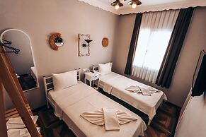 Zeren Alaçatı Butik Otel