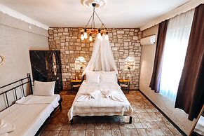 Zeren Alaçatı Butik Otel