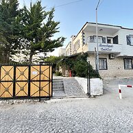 Zeren Alaçatı Butik Otel