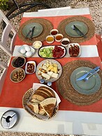 Zeren Alaçatı Butik Otel