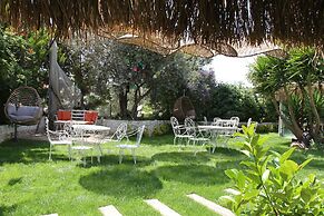 Zeren Alaçatı Butik Otel