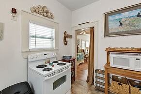 Tina Marie - Just 1 Block To Seawall Beach! 3 Bedroom Home by Redawnin