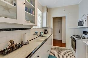 Lazy Days Cottage - Amazing Views And Great Location! 2 Bedroom Home b