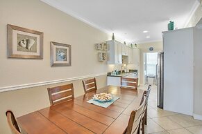 Island Dream - Dawn Condo 1025- Beachfront Views 2 Bedroom Condo by Re