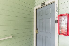 Island Dream - Dawn Condo 1025- Beachfront Views 2 Bedroom Condo by Re