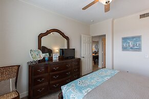 Dawn 1024 - Beautiful Beachfront Condo 2 Bedroom Condo by RedAwning