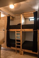 Maui Hostel - Adults Only