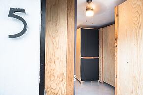 Maui Hostel - Adults Only