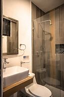 Maui Hostel - Adults Only