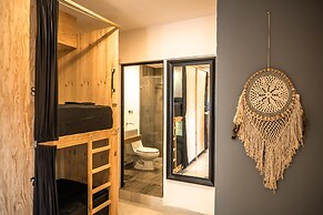 Maui Hostel - Adults Only