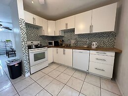 Hallandale Beach Hostel