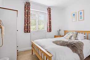 Peaceful Cornwall Retreat With Secure Garden