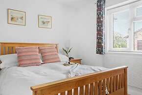 Peaceful Cornwall Retreat With Secure Garden