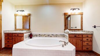 Snowcreek Vi The Lodges #1133 2 Bedroom Condo by RedAwning