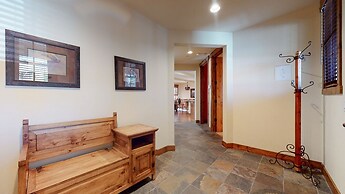 Snowcreek Vi The Lodges #1133 2 Bedroom Condo by RedAwning