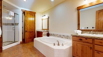 Snowcreek Vi The Lodges #1133 2 Bedroom Condo by RedAwning