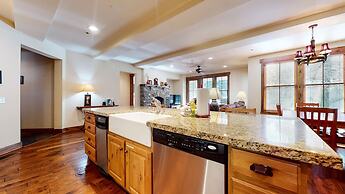 Snowcreek Vi The Lodges #1133 2 Bedroom Condo by RedAwning