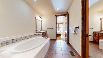 Snowcreek Vi The Lodges #1133 2 Bedroom Condo by RedAwning