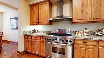 Snowcreek Vi The Lodges #1133 2 Bedroom Condo by RedAwning