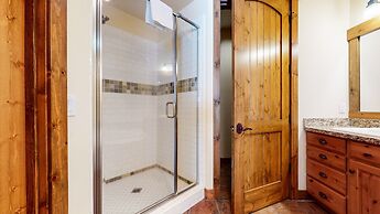 Snowcreek Vi The Lodges #1133 2 Bedroom Condo by RedAwning