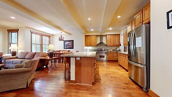 Snowcreek Vi The Lodges #1133 2 Bedroom Condo by RedAwning