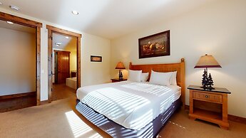 Snowcreek Vi The Lodges #1133 2 Bedroom Condo by RedAwning