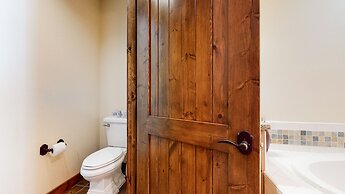 Snowcreek Vi The Lodges #1133 2 Bedroom Condo by RedAwning