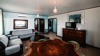 Marea Brava Hotel & Villas