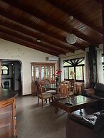 Marea Brava Hotel & Villas