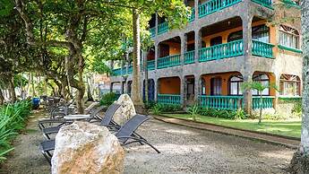 Marea Brava Hotel & Villas