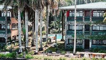 Marea Brava Hotel & Villas