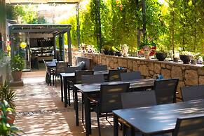 Cati Hotel Boutique Plus