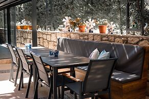 Cati Hotel Boutique Plus