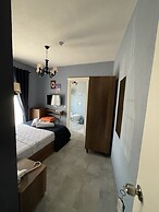 Cati Hotel Boutique Plus