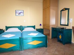 Santorious Cavehouse