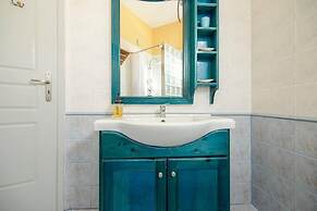 Santorious Cavehouse