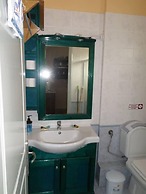 Santorious Family Apartment