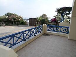 Santorious Family Apartment